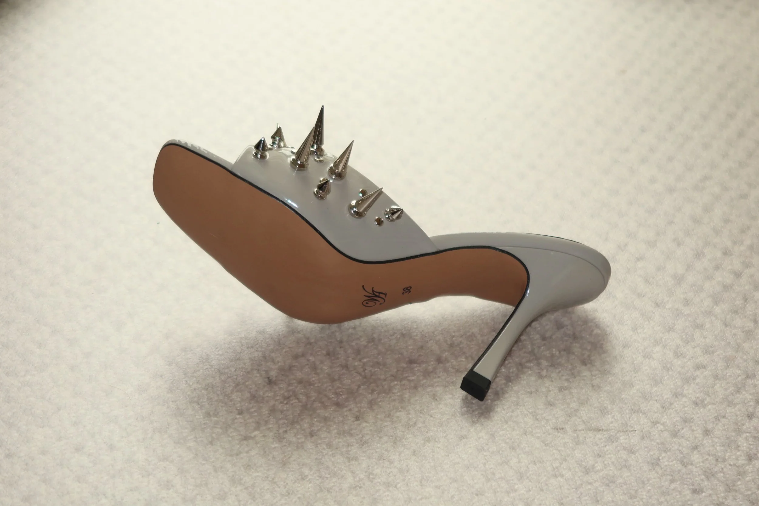 Spotlight Heels / Cement [LAST ONE] - Image 3