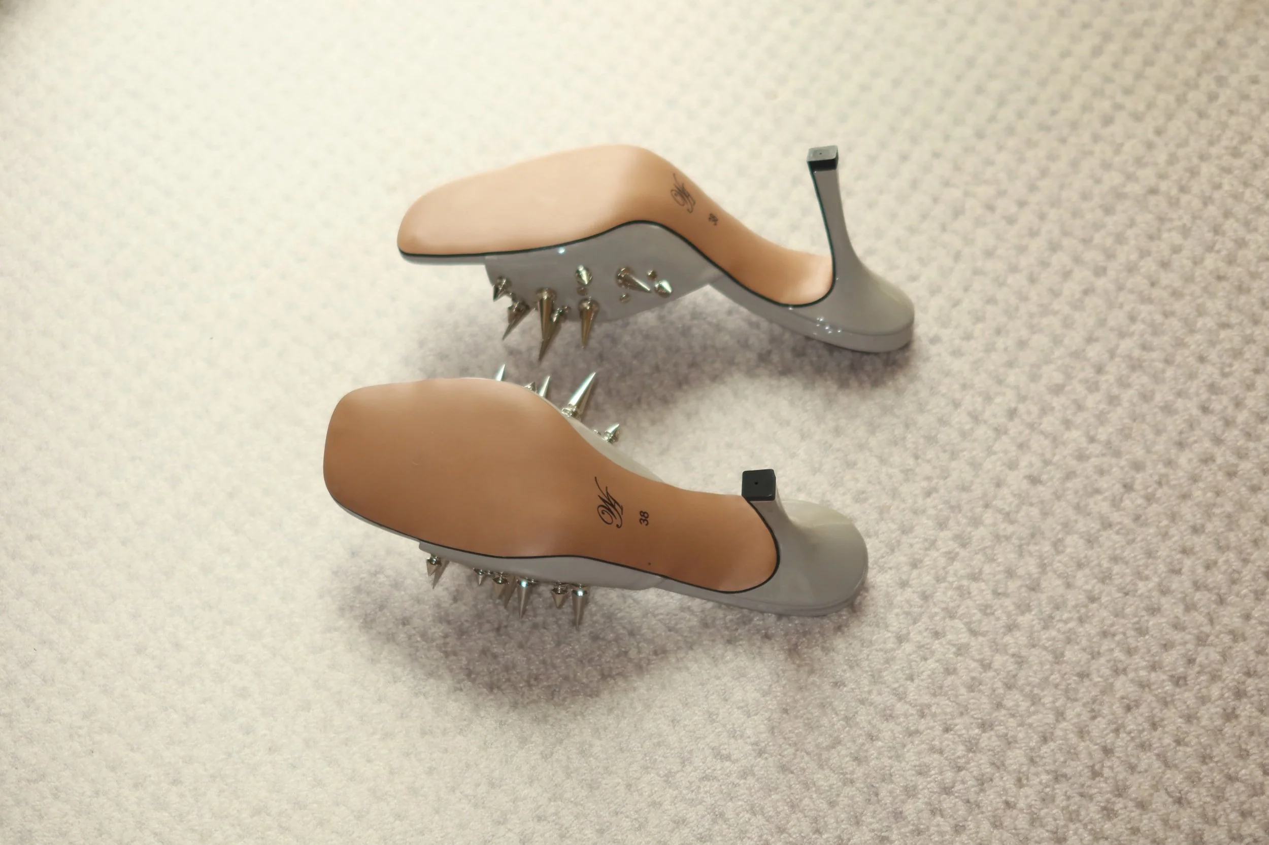 Spotlight Heels / Cement [LAST ONE] - Image 5