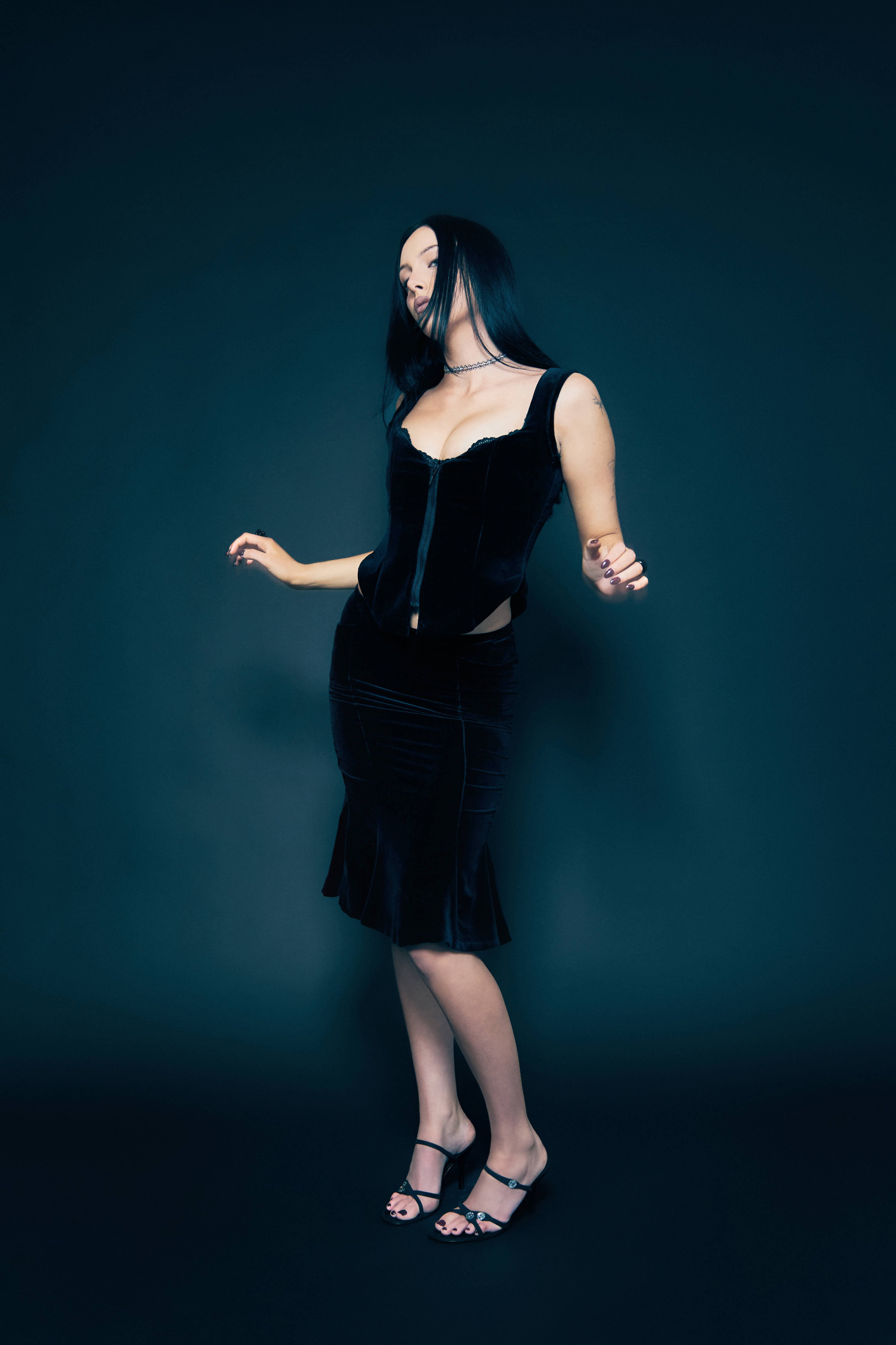 Velvet Couture Corset - Image 3