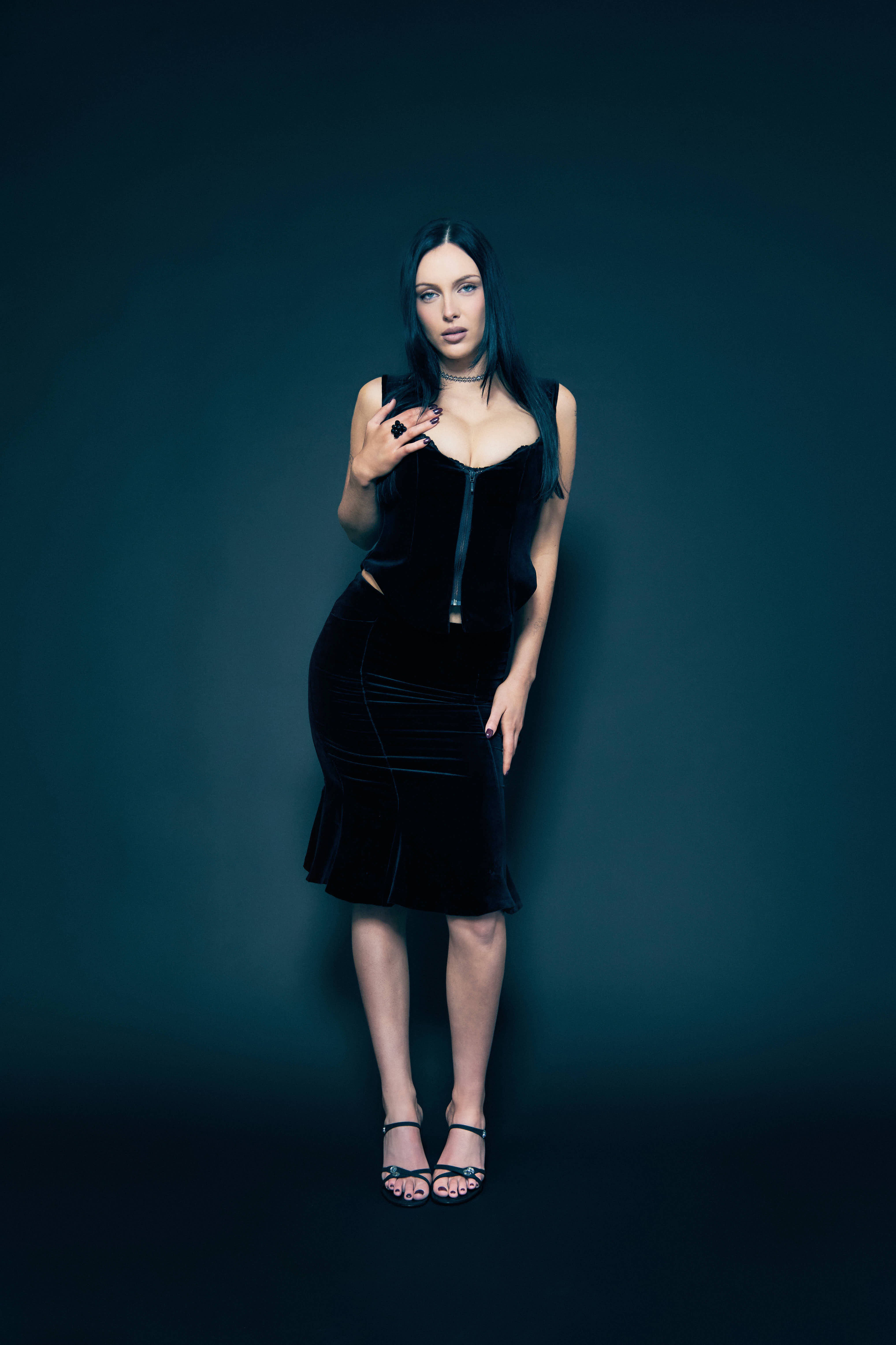 Velvet Couture Corset - Image 5